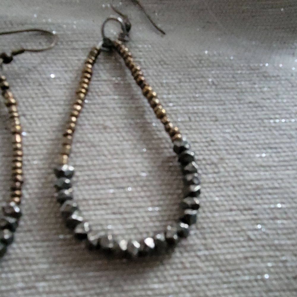 Earrings - Picture 3 of 4